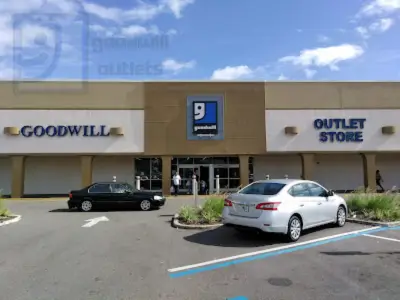 Goodwill Outlet FL Orlando (Crews Commerce Dr)